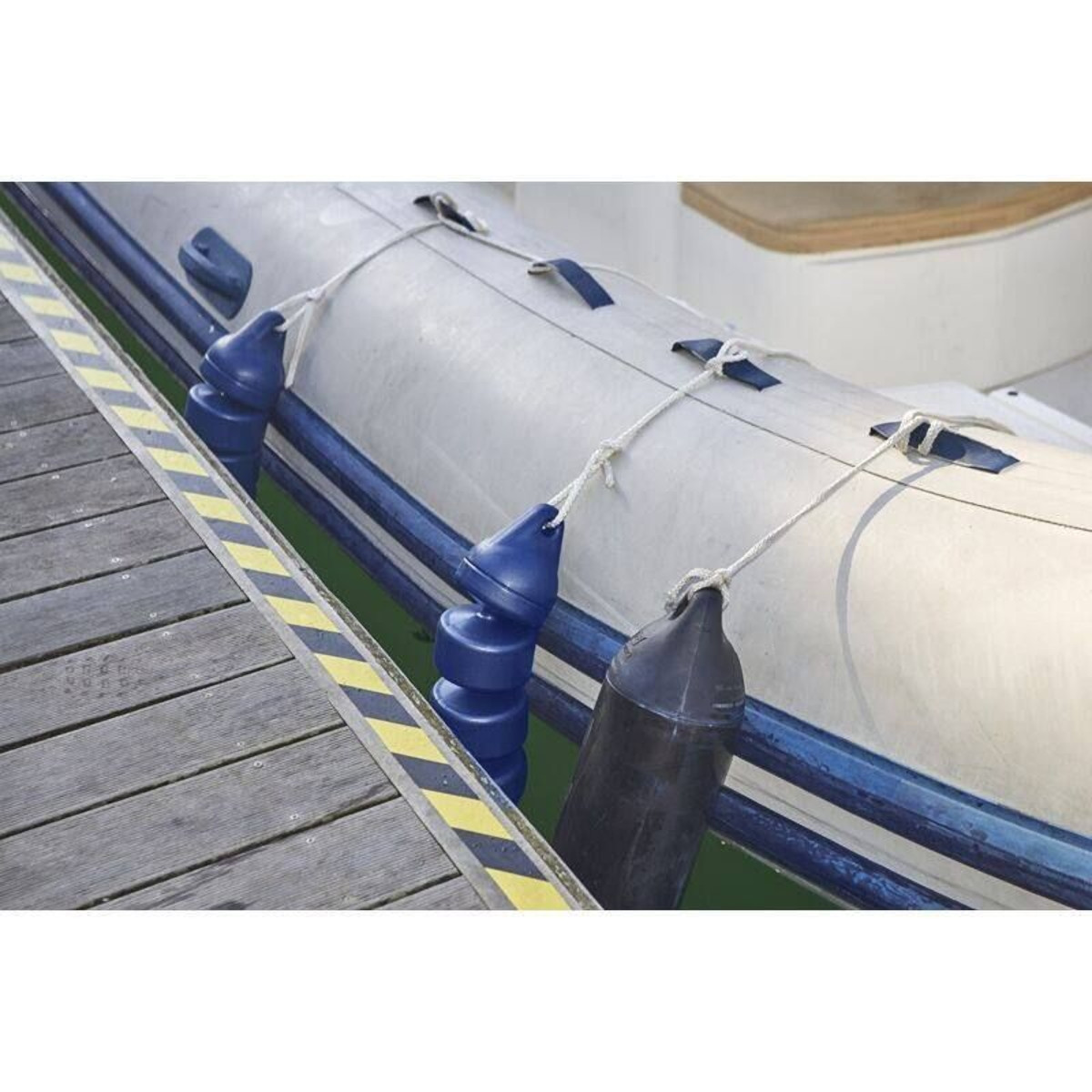 Plastimo Rib Fender 12x48 Schwarz